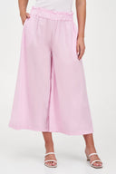 Women's Woven Capri Trousers