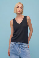 Women's Knit Top - Sleeveless