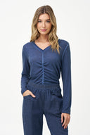 Women's Knit Long Sleeve V-Neck Top | M