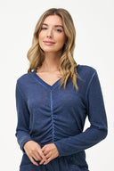 Women's Knit Long Sleeve V-Neck Top | M