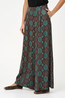 Women's Woven Printed Pull-On Wide Leg Pants With Slash Pockets | M