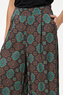 Women's Woven Printed Pull-On Wide Leg Pants With Slash Pockets | M