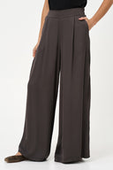 Women's Woven Pull-On Wide Leg Pants With Slash Pockets | M