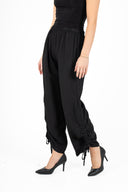 WOMEN'S WOVEN PULL-ON PANTS, WITH ADJUSTABLE DRAWCORD AT THE SIDE SEAMS OF THE ANKLES