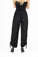 WOMEN'S WOVEN PULL-ON PANTS, WITH ADJUSTABLE DRAWCORD AT THE SIDE SEAMS OF THE ANKLES