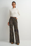 Farah Pant