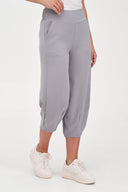 Women's Woven Capri Trousers