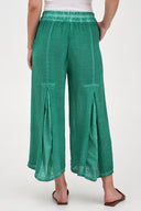 Women's Woven Capri Trousers