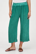 Women's Woven Capri Trousers