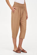 Women's Woven Capri Trousers