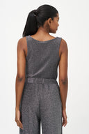 Women's Knit Sleeveless Top With A Scoop Neckline | M