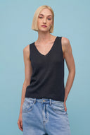 Women's Knit Top - Sleeveless