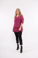 Women’s Woven 3/4 Sleeve Tunic. Composition: 70% Viscose and 30% Silk. 