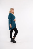 Women’s Knit Long Sleeve Tunic. Composition: 60% Acrylic, 25% Viscose and 5% Elastane. 