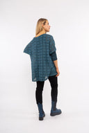 Women’s Woven 3/4 Sleeve Top. Composition: 50% Polyester, 30% Viscose and 20% Silk. 