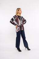 Women’s Knit Long Sleeve Tunic. Composition: 55% Viscose, 40% Polyester and 5% Elastane. 