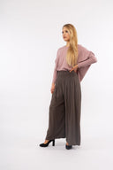Women’s Knit Long Sleeve Tunic. Composition: 50% Viscose, 25% Nylon, 20% Polyester and 5% Lycra. 