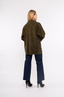 Women’s Woven Long Sleeve Shirt. Composition: 75% Viscose, 22% Nylon and 3% Elastane. 
