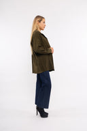Women’s Woven Long Sleeve Shirt. Composition: 75% Viscose, 22% Nylon and 3% Elastane. 