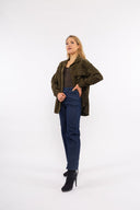 Women’s Woven Long Sleeve Shirt. Composition: 75% Viscose, 22% Nylon and 3% Elastane. 