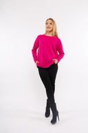 Women’s Knit Long Sleeve Sweater. Composition: 40% Polyamide, 35% Viscose and 25% Microfiber. 