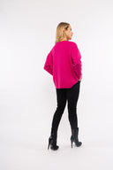 Women’s Knit Long Sleeve Sweater. Composition: 40% Polyamide, 35% Viscose and 25% Microfiber. 