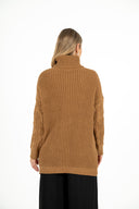 WOMEN'S CABLE-KNIT TUNIC LENGTH SWEATER, WITH A TURTLE-NECK COLLAR, LONG SLEEVES AND A DROPPED SHOULDER
