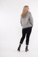 Women’s Knit Long Sleeve Sweater. Composition: 37% Mohair, 27% Acrylic, 20% Polyamide and 16% Wool. 